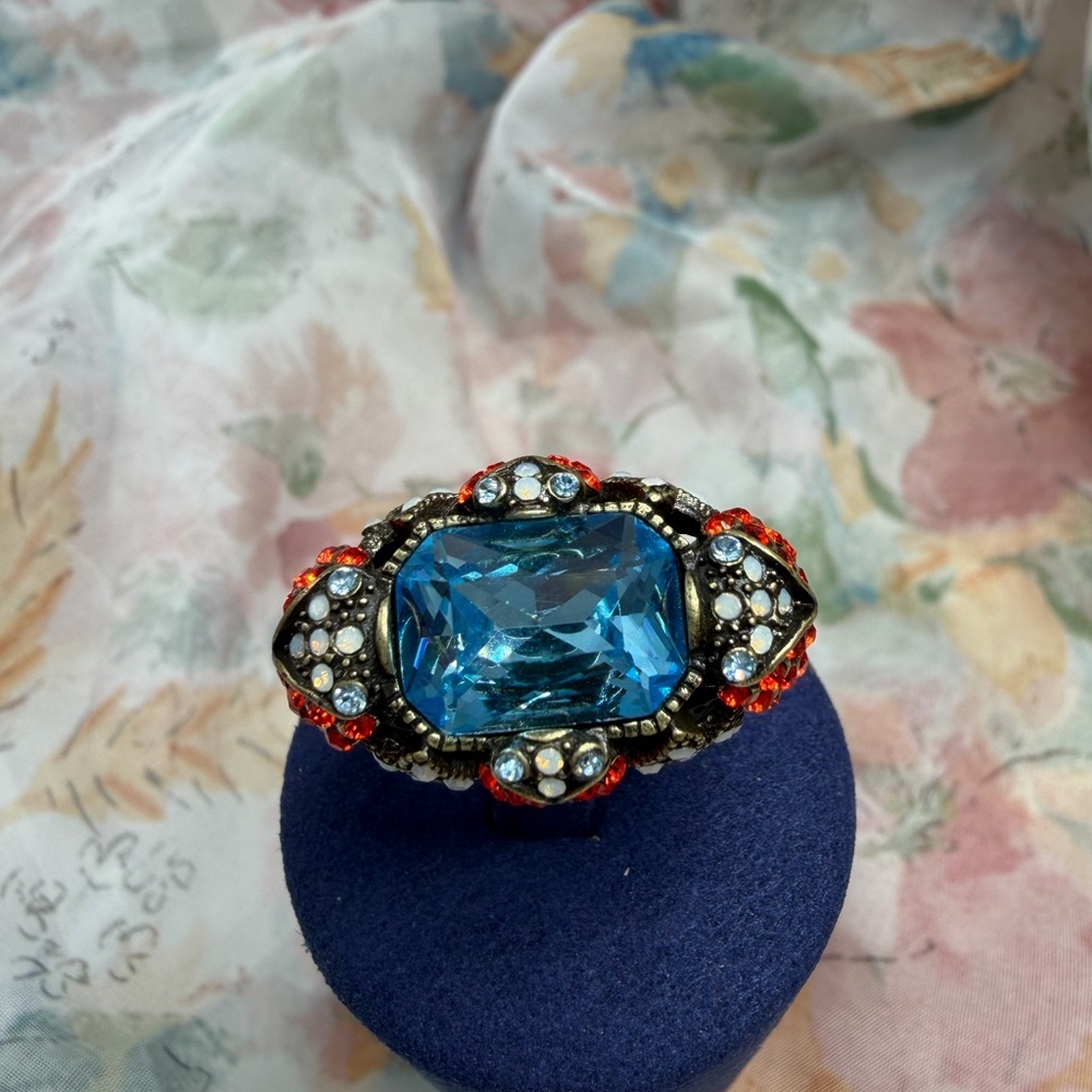 Vintage Heidi Daus Blue and Red Crystal Ring #423R
